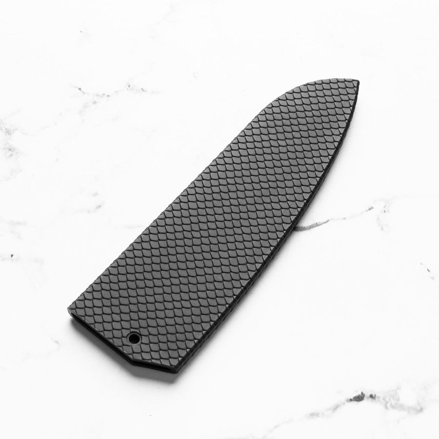 Senzo Black Santoku 167mm - Fitted Saya - Scales