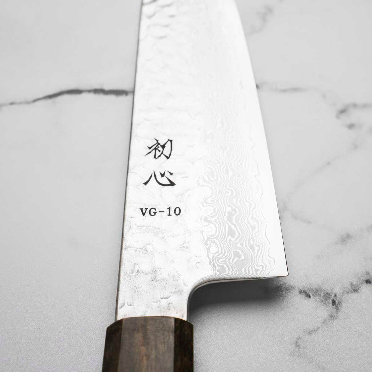 Hatsukokoro Hayabusa VG10 Damascus Tsuchime Santoku 165mm