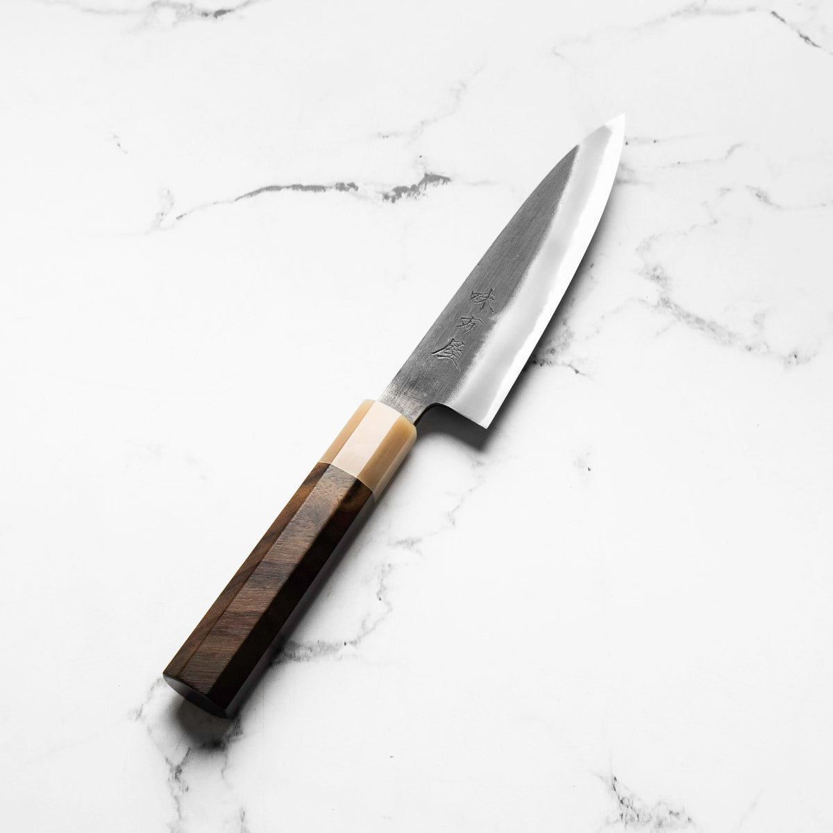 Mutsumi Hinoura Ajikataya White 2 Petty 135mm - Rosewood / White Horn