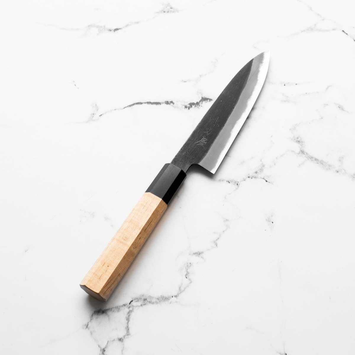 Mutsumi Hinoura Ajikataya White 2 Petty 135mm - Lauraceae & Black Horn