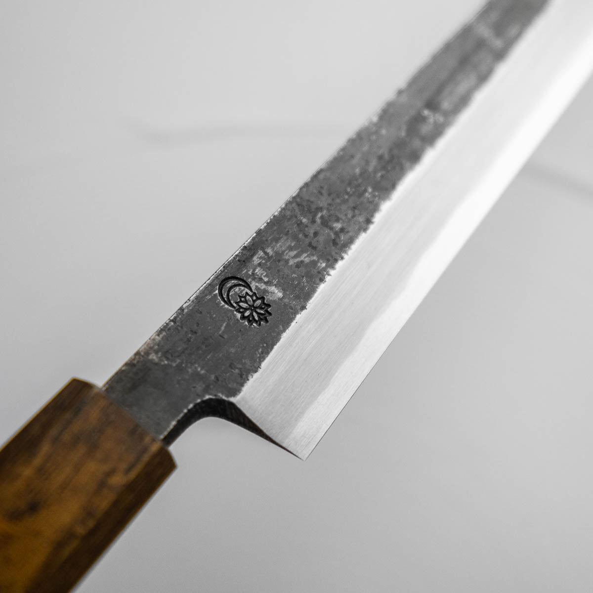 Sakai Kikumori "Kikuzuki Kuro" Yanagiba 270mm